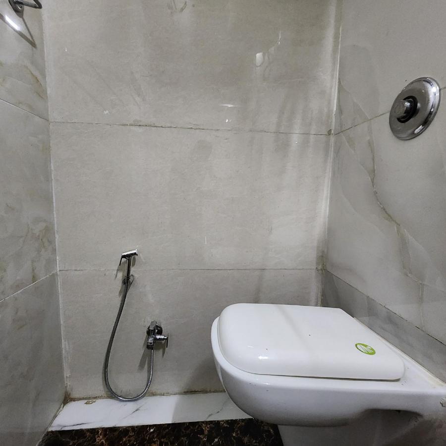 Hotel Royal Afghan New Delhi Bagian luar foto